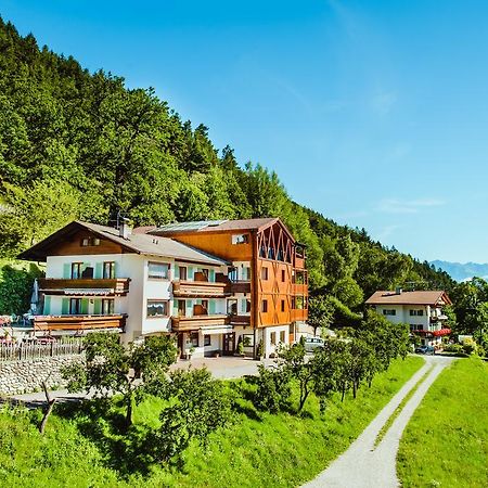 Gasthof Hotel Woehrmaurer Feldthurns Bagian luar foto